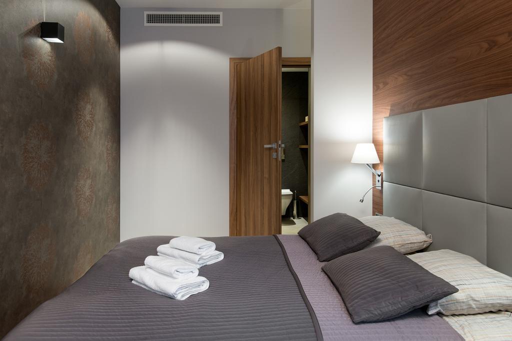 Modern Apartment By Wawel Castle คราคูฟ ภายนอก รูปภาพ