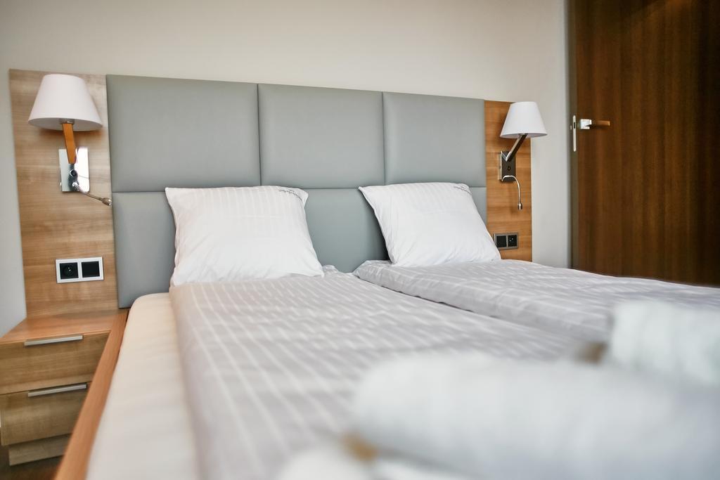 Modern Apartment By Wawel Castle คราคูฟ ภายนอก รูปภาพ