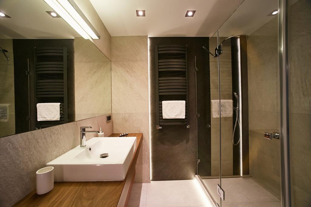 Modern Apartment By Wawel Castle คราคูฟ ภายนอก รูปภาพ