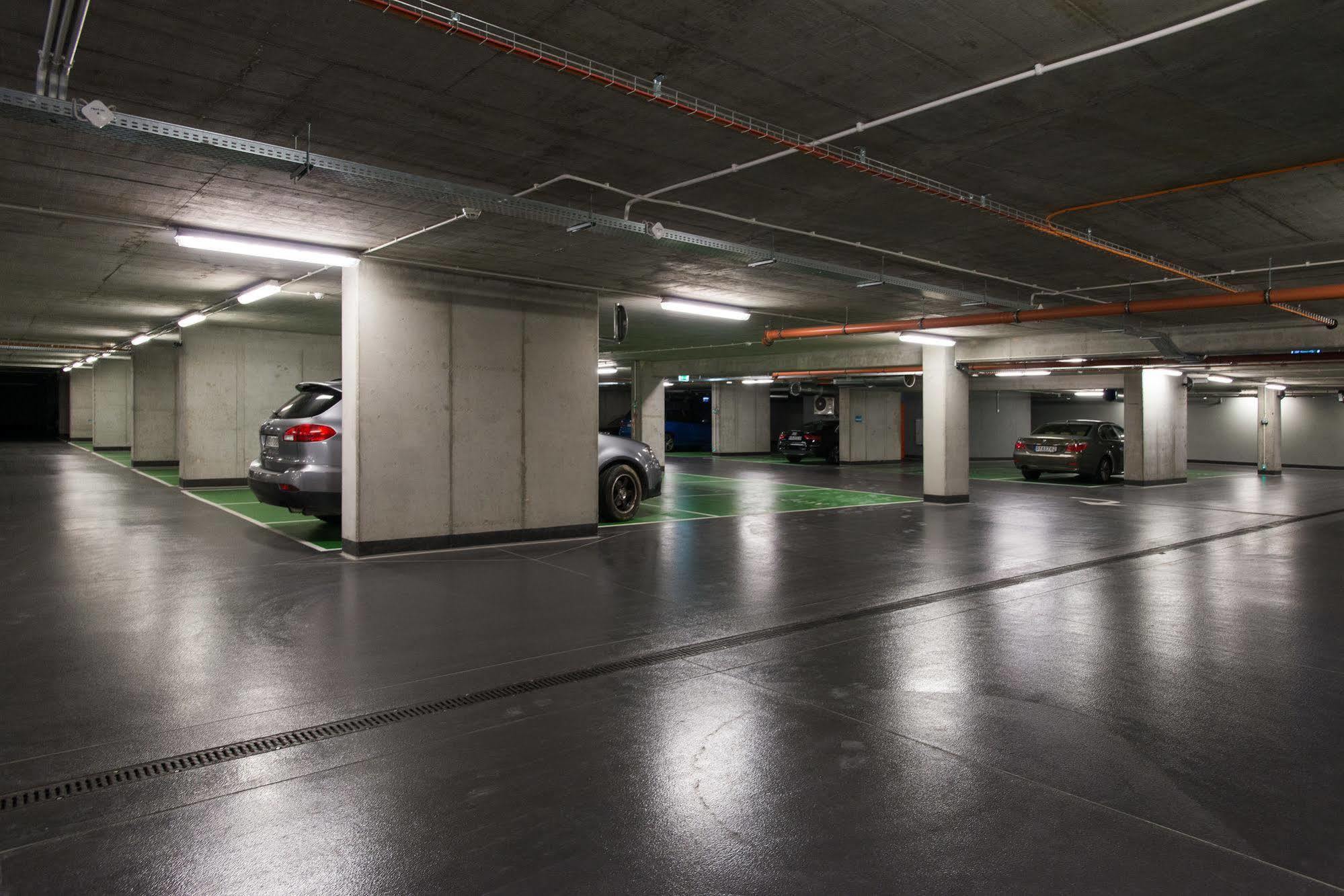 Modern Apartment By Wawel Castle คราคูฟ ภายนอก รูปภาพ